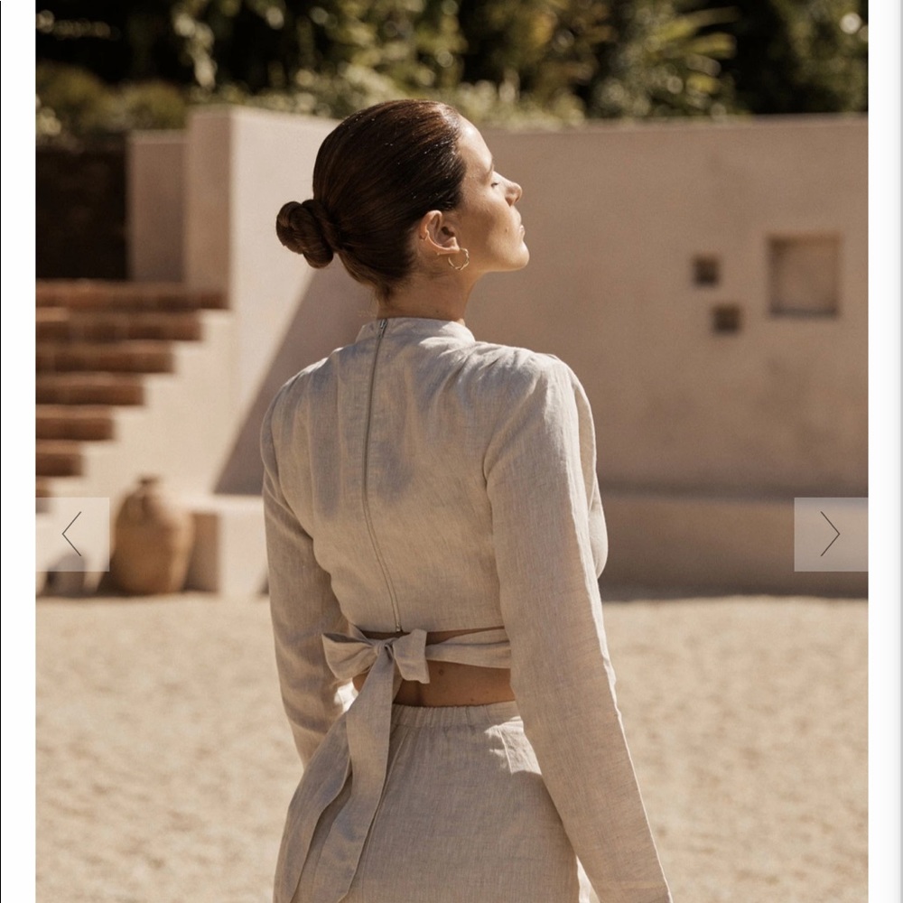 DISSH Lipa Linen Sleeved Crop Top Tie Back Blouse